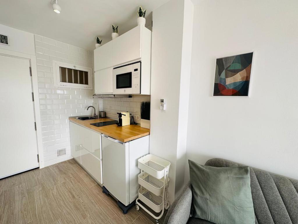 Modern White Studio Benalmádena Zewnętrze zdjęcie