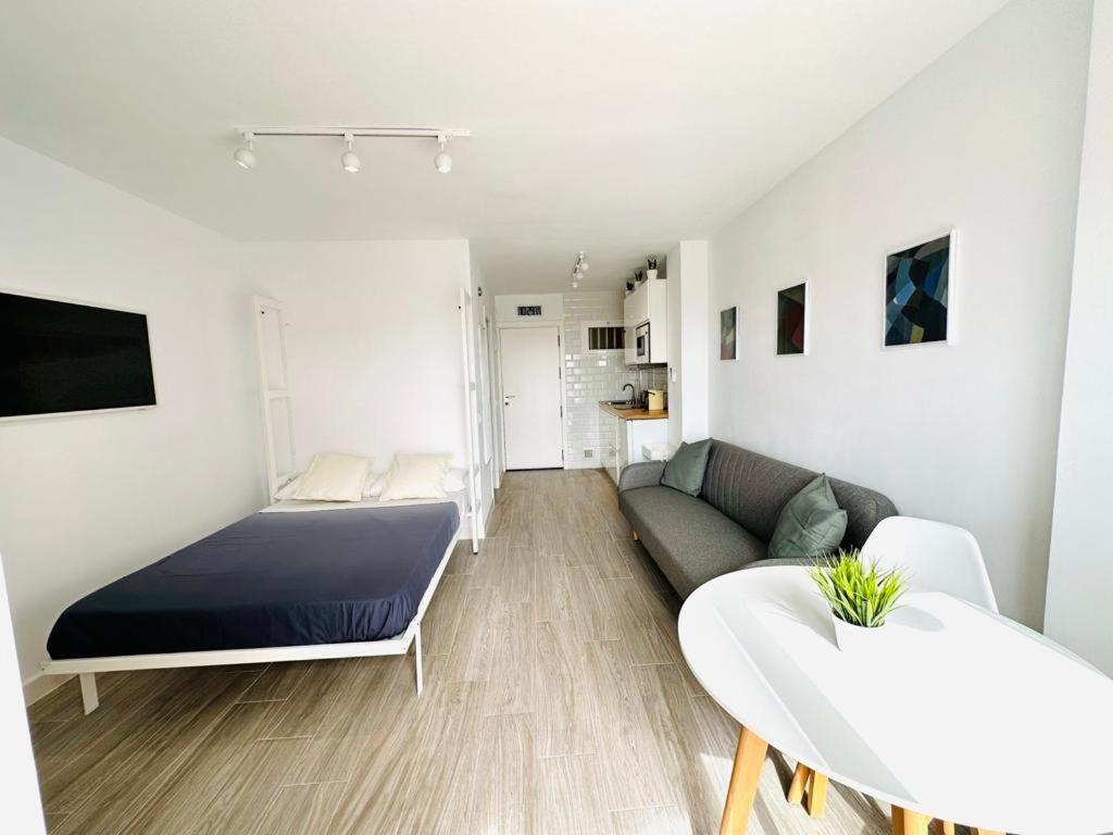 Modern White Studio Benalmádena Zewnętrze zdjęcie