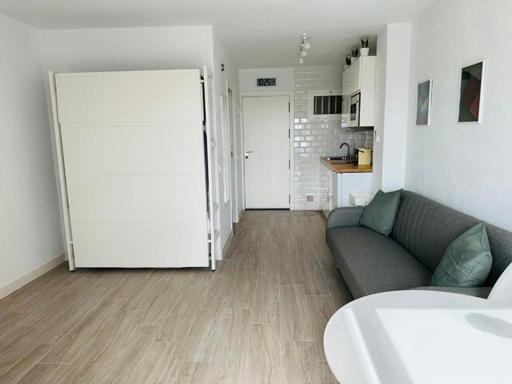 Modern White Studio Benalmádena Zewnętrze zdjęcie